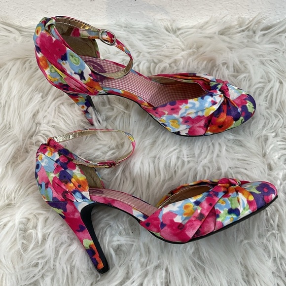 K9 By Rocket Dog Pumps Heel Size 8.5 Ankle Strap Buckle Pink Floral Jazzin Homer - Picture 7 of 14